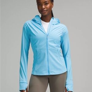 Lululemon mist over windbreaker in blue